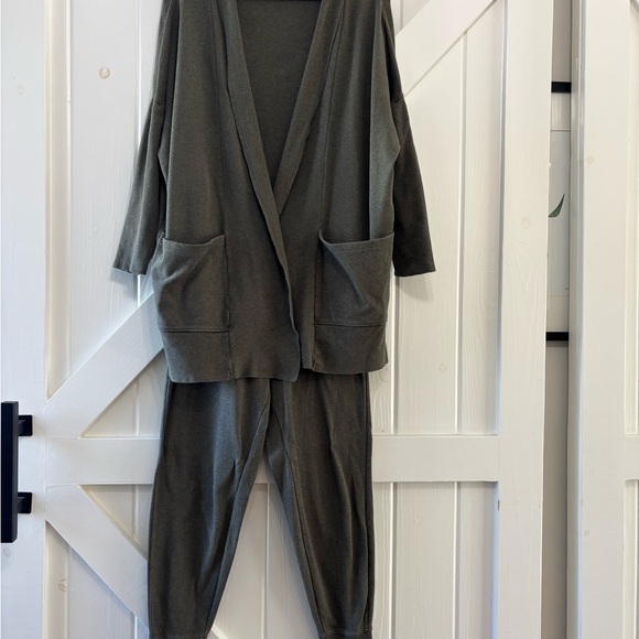 Pact Organic Cotton Lounge Set Olive/Charcoal Green Cardigan Joggers XS - Picture 3 of 11